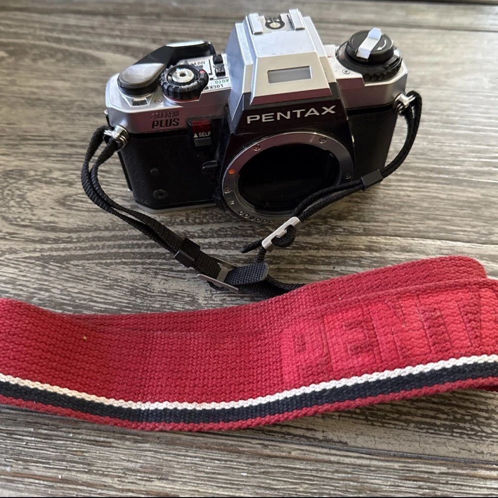 VINTAGE PENTAX PROGRAM PLUS CAMERA BODY ONLY with SHOULDER STRAP